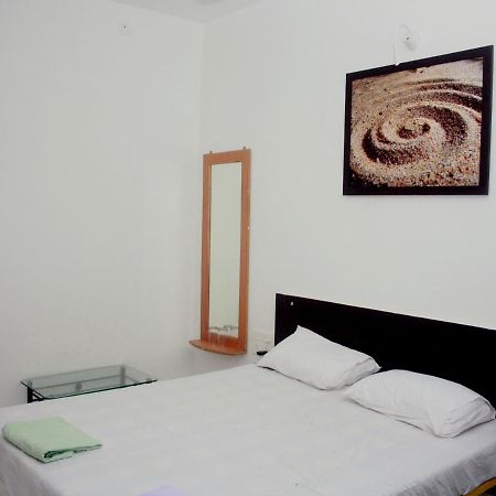 Anahat Cottages Diveāgar Extérieur photo